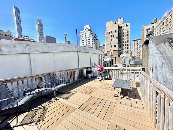 3rd image of 874 Lexington Ave #4