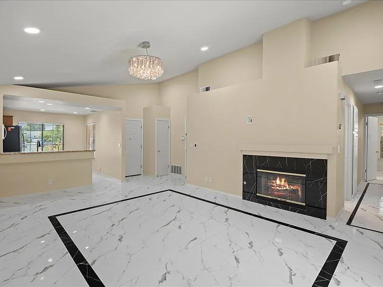 38806 Litchfield Cir — Photo 5