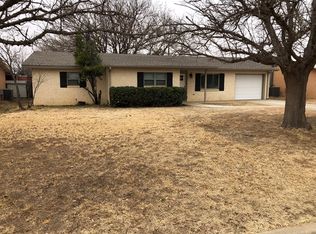304 SW 17th St, Seminole, TX 79360