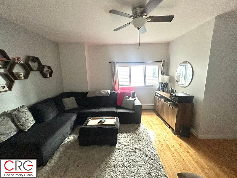 2 bed, 1000 sqft, $2,950 — Photo 2