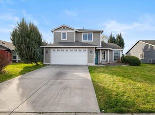 8903 W Bonnie Ave, Kennewick, WA 99336