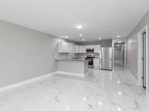 223 Race St, Lexington, KY 40508