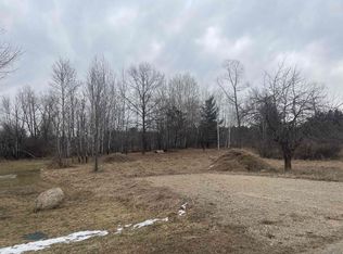 126 Colchester Way, Gladwin, MI 48624