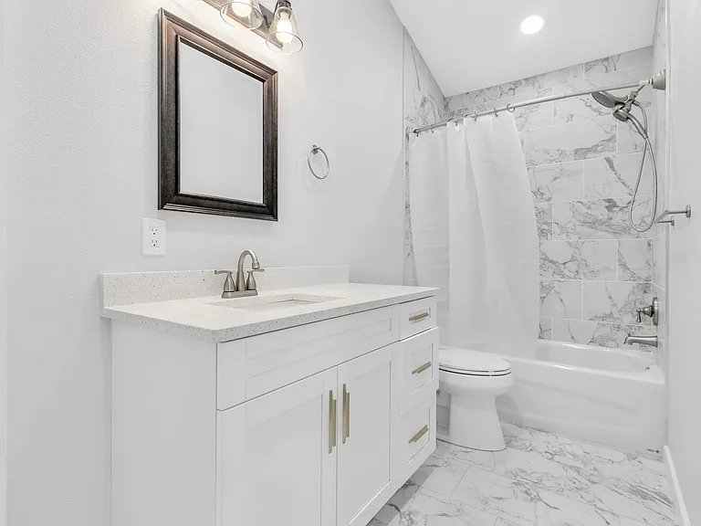 1156 Angle Rd — Photo 3