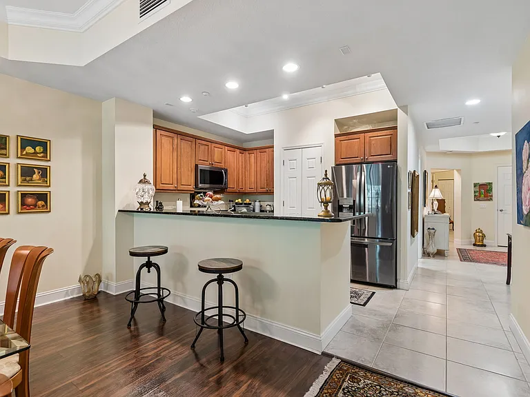 7702 Lake Vista Ct #202 — Photo 15