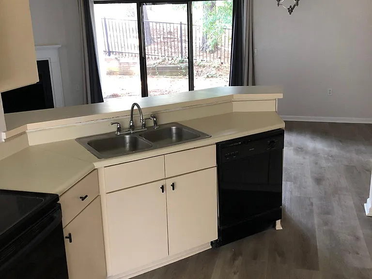 7703 Falcon Rest Cir #7703 — Photo 7