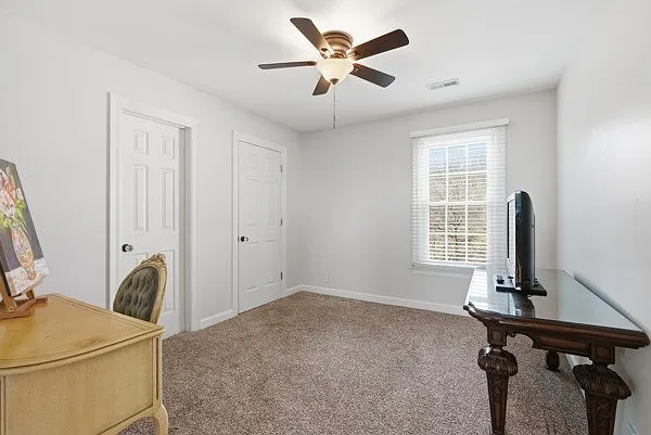 106 Engle Ct — Photo 43