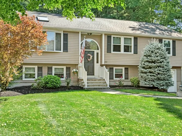 23 Dorchester St, Wilmington, MA 01887