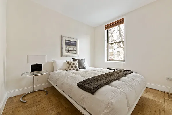 Sold by Nest Seekers International | media 12