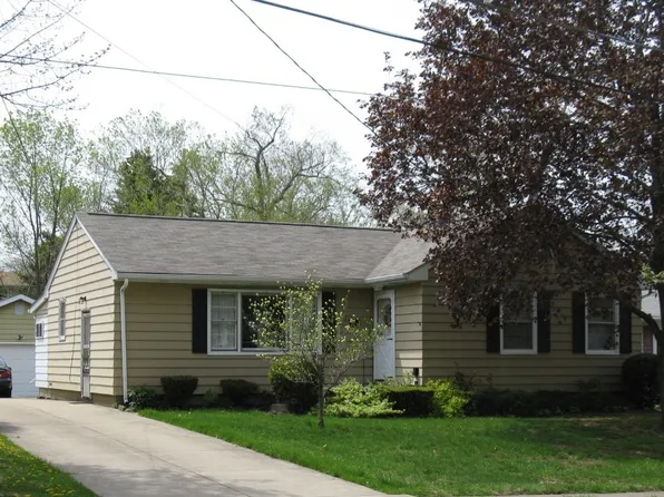 3622 Harvard Rd, Erie, PA 16508