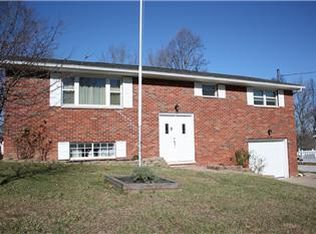 335 Kittle St, Williamstown, WV 26187