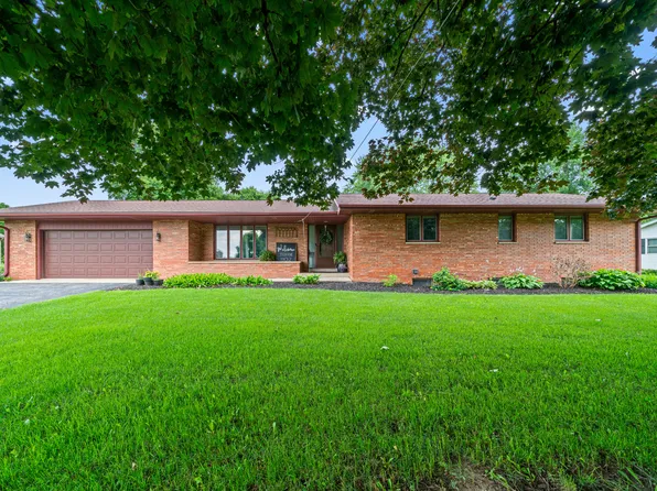 1102 Vale St S, Sandwich, IL 60548