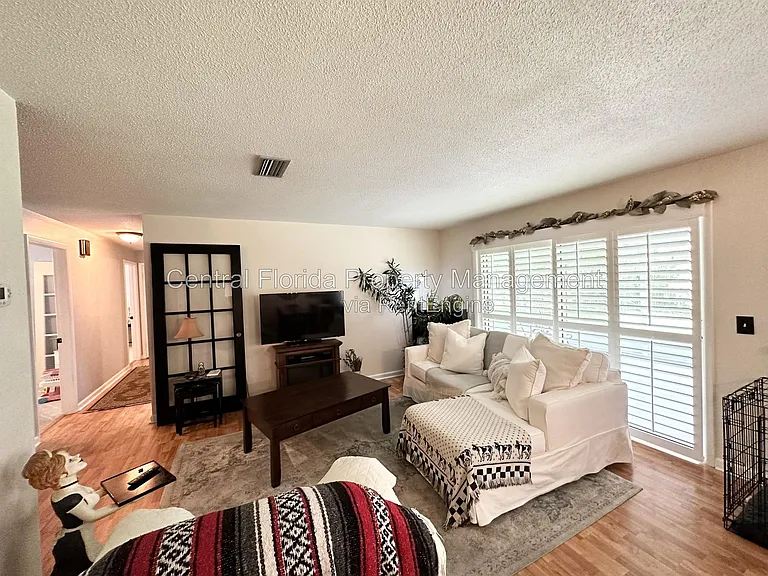 3137 Thistlehill Dr — Photo 9
