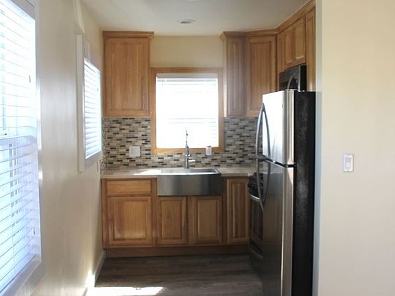 4th image of 1311 W 89th St APT 5