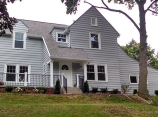 5605 Fairview Dr, Sylvania, OH 43560