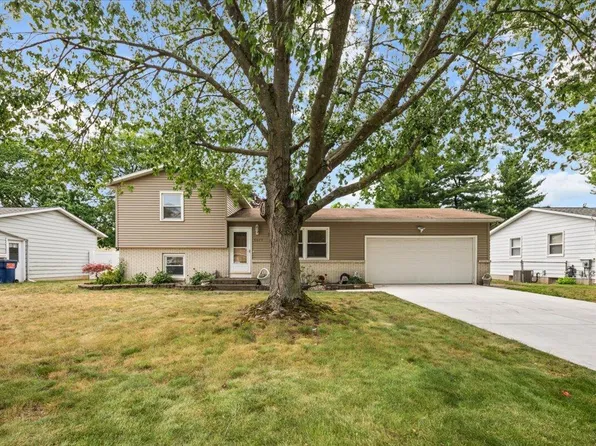 5077 Madison Ave SE, Kentwood, MI 49548