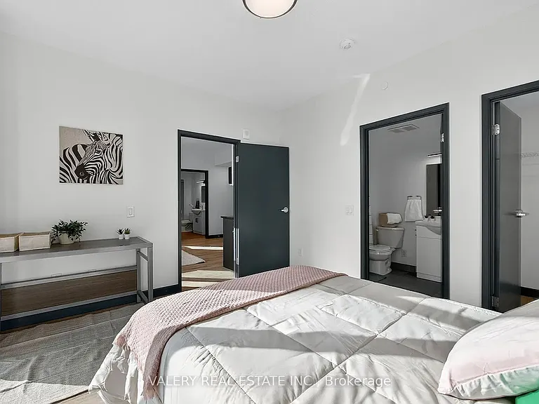 308 King St N #616 — Photo 9