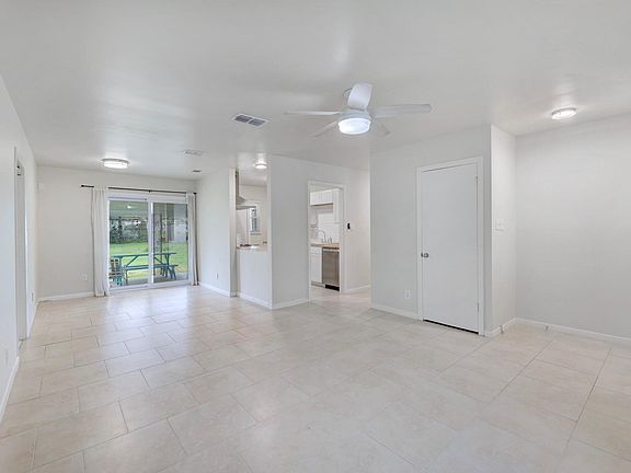 4th image of 2713 Friar Tuck Ln