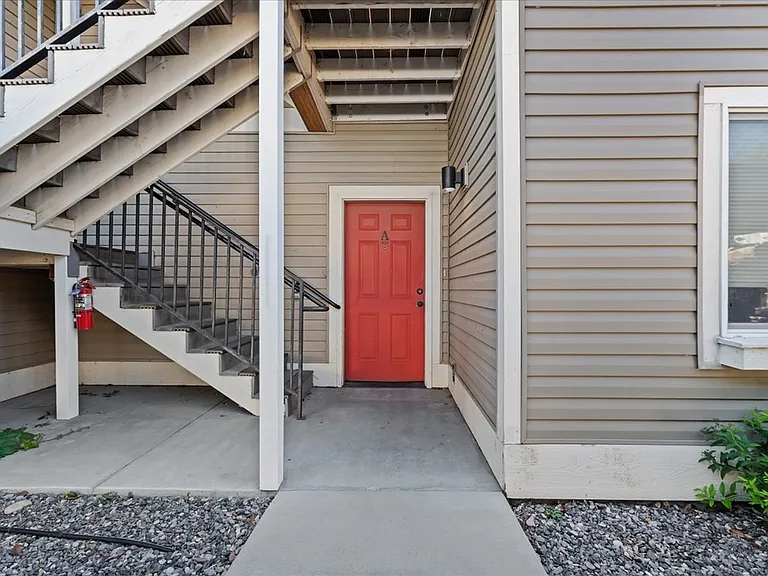 Canal St Apartments — Photo 21