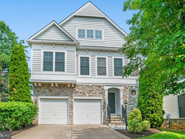 5607 Tower Hill Cir, Alexandria, VA 22315