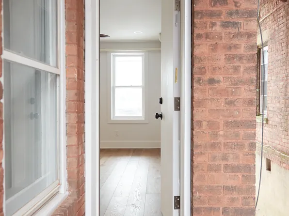 508 Liberty St APT 1, Newburgh, NY 12550