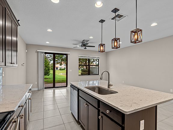 4th image of 10103 Akenside Dr