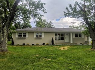 300 Cardinal Dr, McMinnville, TN 37110