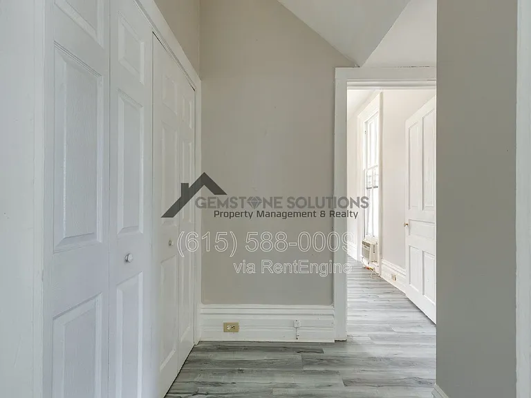 322 W 12th St #1 — Photo 10