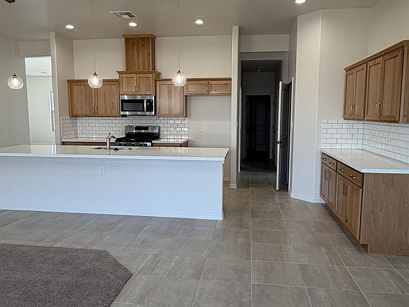 3rd image of 3477 W 36th St