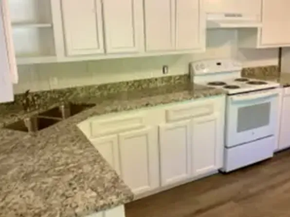 353 Camelot Dr, Woodville, TX 75979
