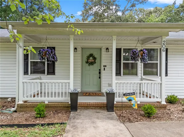 206 Dogwood Ct, Piedmont, SC 29673
