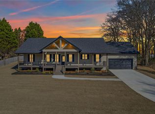 222 Lake Forest Cir, Easley, SC 29642