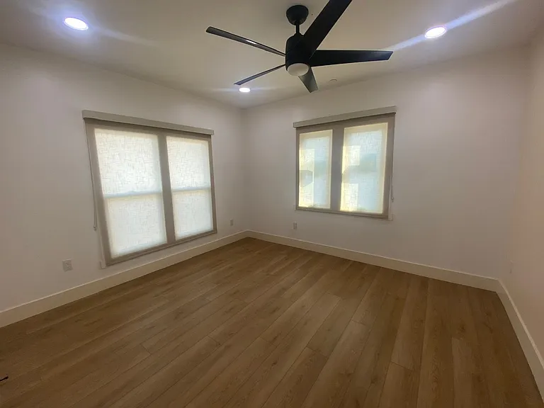 303 S Alta Vista Ave — Photo 24