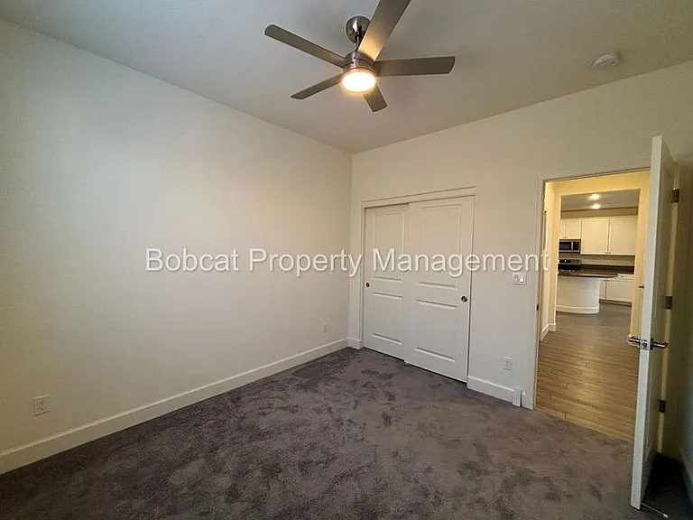 1097 Dapple Dr — Photo 21