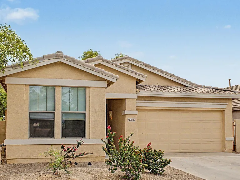15235 W Windward Ave — Photo 2