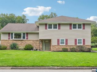 18 Dogwood Lane, Montvale, NJ 07645