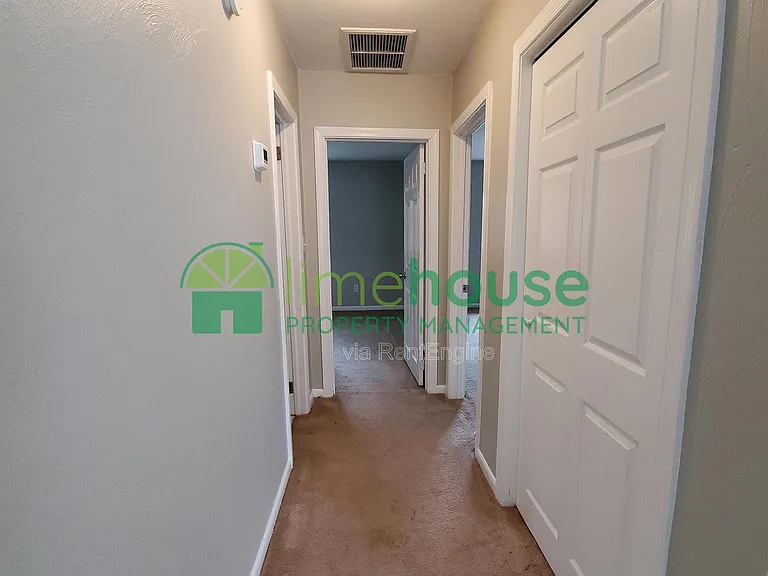 2421 Arkansas Ave #A — Photo 7