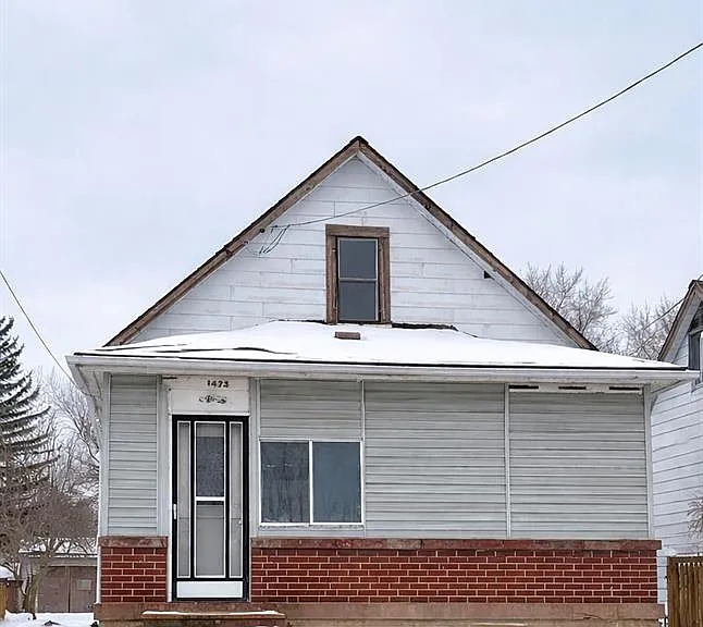 1473 S Cameron Blvd — Photo 1