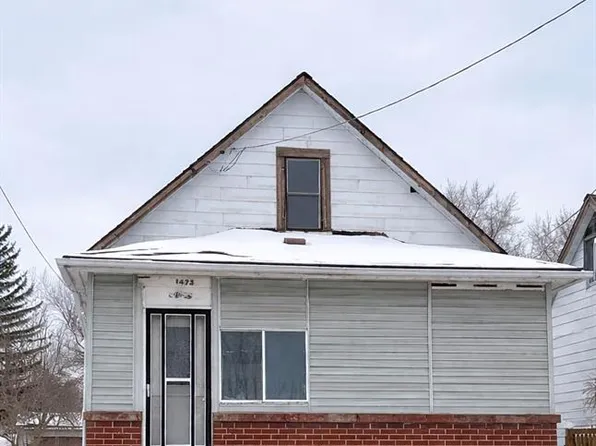 1473 S Cameron Blvd, Windsor, ON N9B 3C8