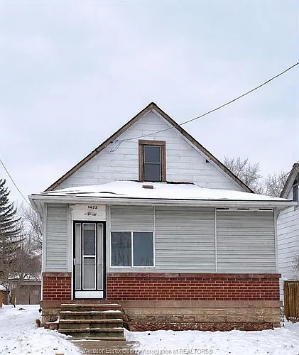 1473 S Cameron Blvd Photo 1