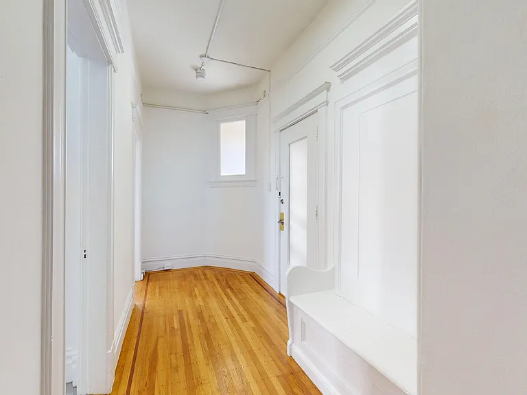 750 Guerrero St #2 — Photo 10