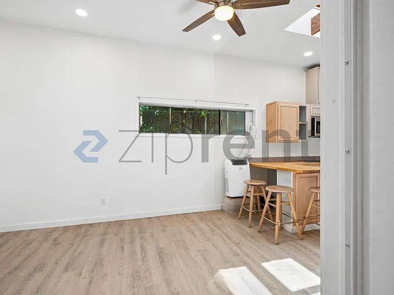 121 Sweeney Ct #B — Photo 5