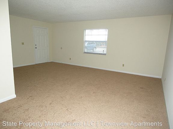5th image of 38136 Townview Ave APT 205