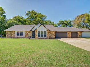 8104 S 43rd West Ave, Tulsa, OK 74132