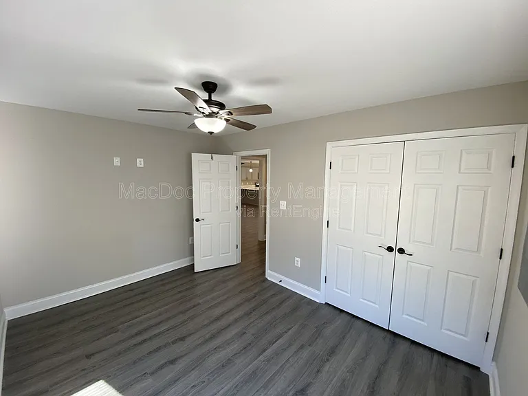 77 Lakeview Dr — Photo 26