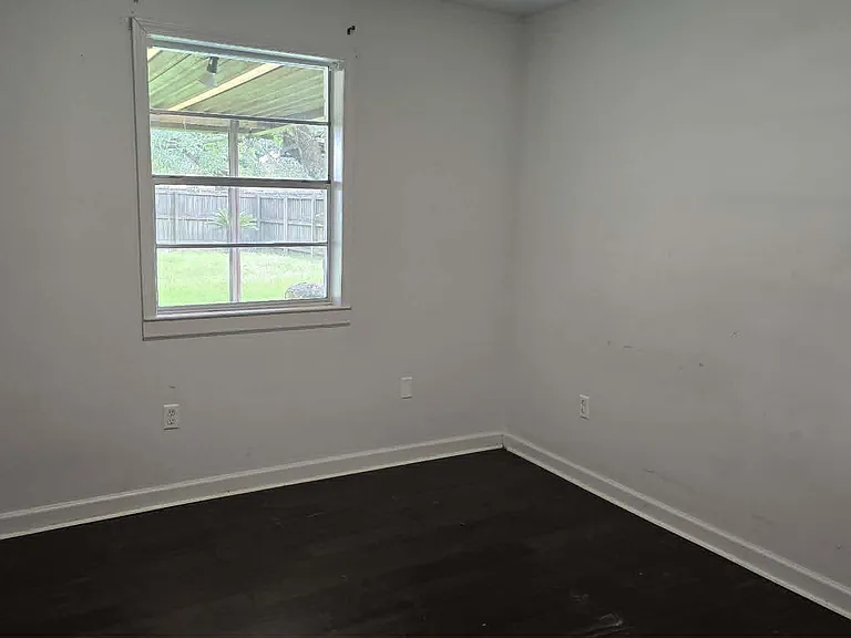 15110 Jester Ave — Photo 13