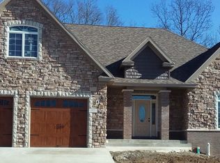 977 S Mary Beth Dr, Bloomington, IN 47401