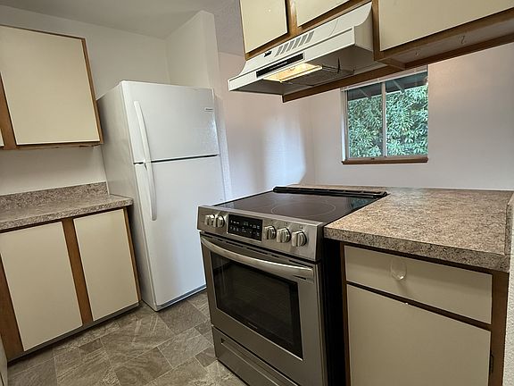 2nd image of 525 11th St NW #C6