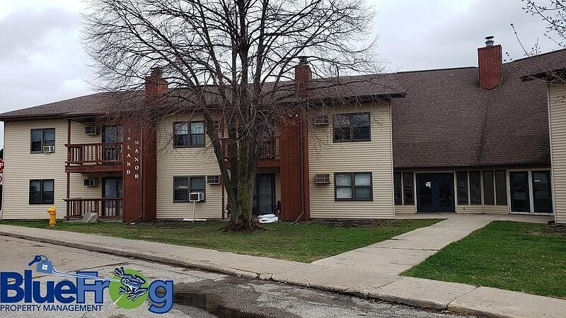 1st image of 406 1st St APT 1