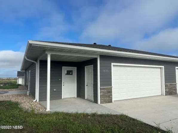 1808 4th St NW, Watertown, SD 57201